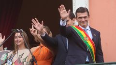 Paz Pereira, saluda a sus simpatizantes tras su toma de posesin.