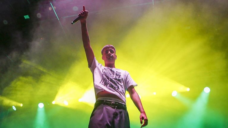 El concierto de 9Louro es uno de los m&aacute;s esperados de la Pascua de Padr&oacute;n. En la foto, una imagen de archivo del joven artista muradano durante las fiestas de San Bartolomeu de Noia.