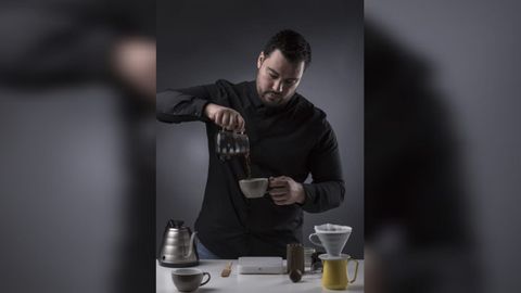 Miguel Lpez, sumiller padrons en el restaurante vasco Garena (una estrella Michelin)