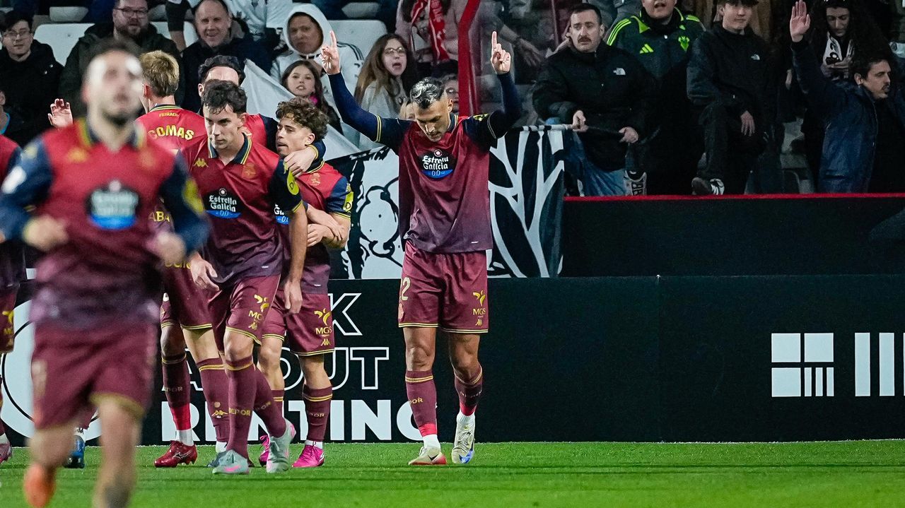 De Stoichkov, para Lola y Juan
