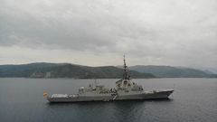 La dotacin de la Mndez Nez rindi homenaje a los ltimos de Filipinas en Baler