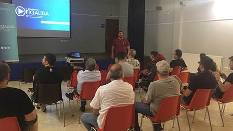 Proyeici�n de los documentales en Bimenes