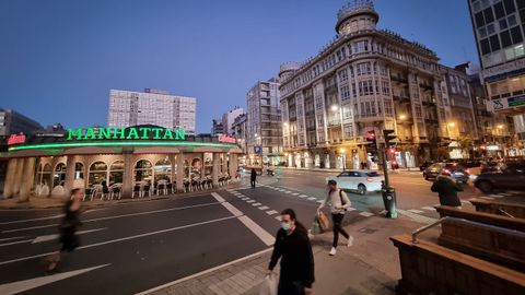 Estado actual del edificio en la plaza de Pontevedra