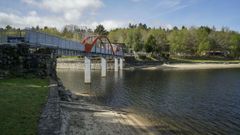Área recreativa O Corgo, en Muiños, en la ribera del embalse de As Conchas en el río Limia.