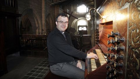 Luis Varela Casti�eira, organista de la catedral de Lugo