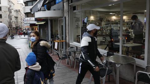 En el centro de la ciudad, el flujo de clientes fue creciendo a medida que pas la maana