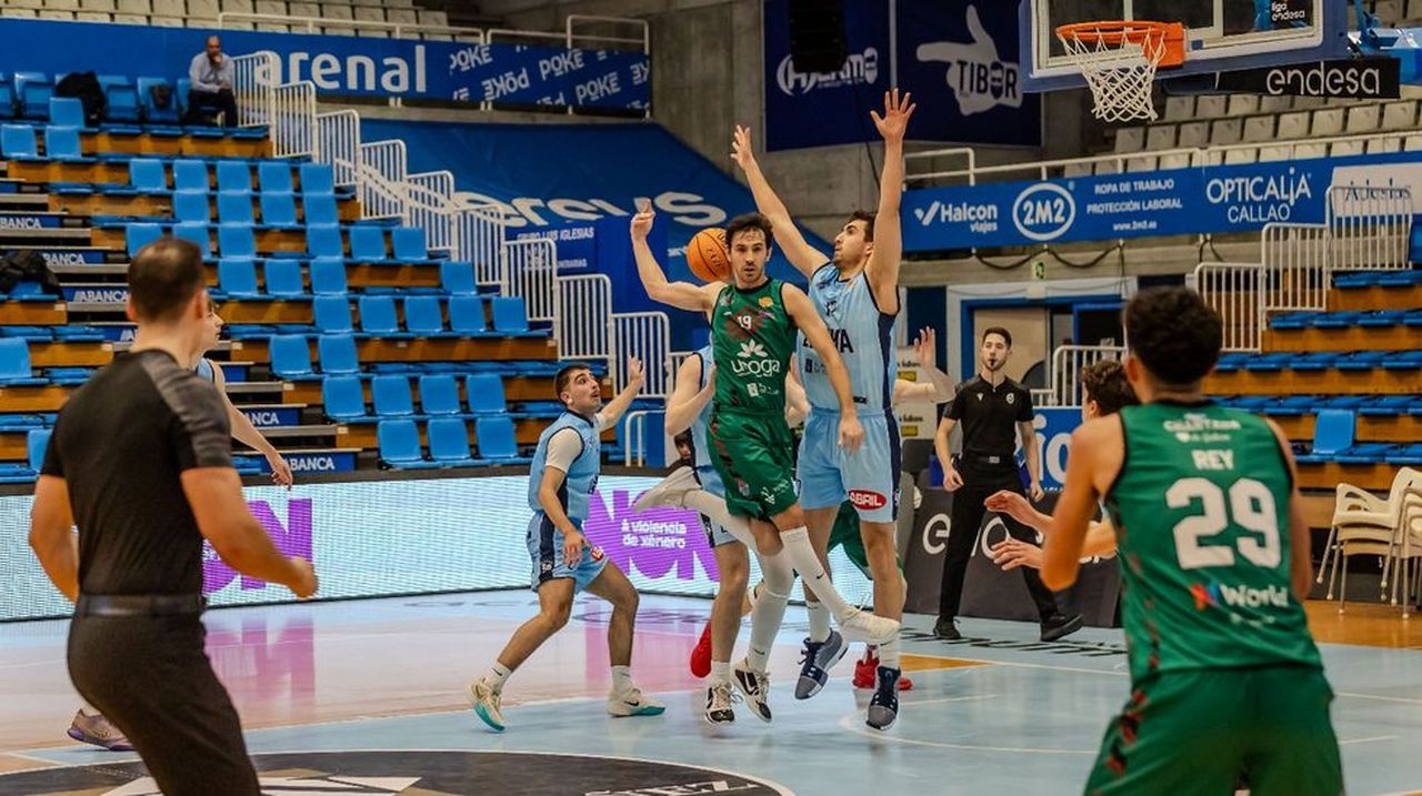 Carlos Noguerol, líder indiscutible en asistencias en el básquet español