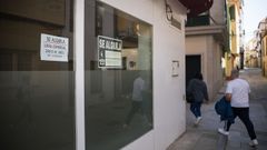 En A Pobra hay bajos que se anuncian directamente con el precio del alquiler mensual.