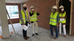 El delegado de la Xunta en A Coru�a, Gonzalo Trenor, visit� la construcci�n de 40 viviendas de promoci�n p�blica en el barrio de Xux�n (parque Ofim�tico)