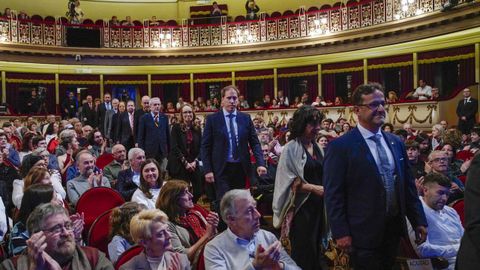 Los nuevos acadmicos de la Academia de Llingua Asturiana hacen su entrada en el Teatro Campoamor de Oviedo que acoge hoy viernes el acto de celebracin del '46 Da de les Lletres Asturianes'