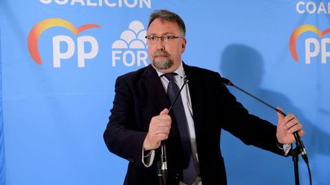 El nmero dos de la coalicin PP-Foro al Congreso, Isidro Martnez Oblanca,