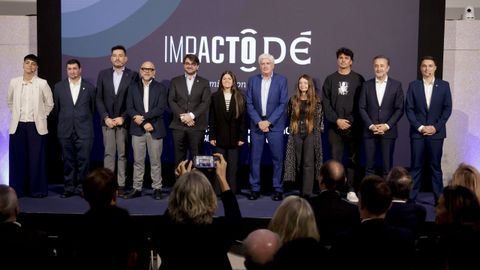 Lucía Otero, Xosé Marquina, José Manuel Mourelo, Roberto Fernández Villarino, Massimo Adalberto Benassi, Michelle Clemente Escotet, Clemente Villaverde, Sara González, Óscar Vales, Óscar Salgado Seijas y Carlos García. 