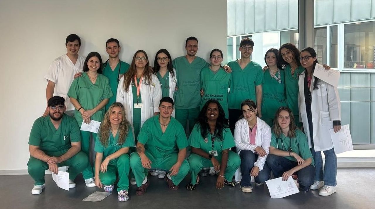 Medical Students Complete HULA Practice: “Treated Like Residents, Given More Freedom