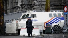 Polic�as vigilan el tribunal que dictar� hoy veredicto contra Mehdi Nemmouche por la matanza en el l Museo de Jud�o de Bruselas en el 2014