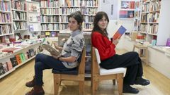 Maria Toro y Olaia Tubo, libreras de Numax, que abri sus puertas en marzo del 2015 sorprendiendo al amante de los libros y al curioso. 