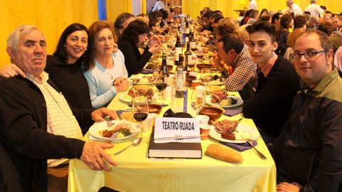 El codillo triunf� en A R�a.M�s de 800 personas degustaron codillo en el pabell�n
