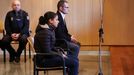 Fadila Chardoud y David Fuentes durante la primera sesi�n del juicio
