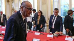 El ministro del Interior de Francia, Laurent Nunez, y el ministro de Justicia de Francia, G�rald Darmanin, asisten a una reuni�n con los miembros reci�n nombrados del gabinete del primer ministro reelecto S�bastien Lecornu, en el Hotel Matignon, en Par�s, Francia, el 13 de octubre de 2025.