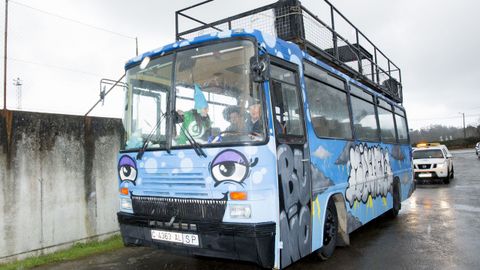 Presentaci�n de la Mikaeli�a y del bus de la Mikaela en Bu�o