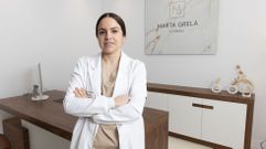 Marta Grela, pod�loga, en su cl�nica en Cerceda 