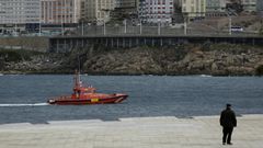 OPERATIVO DE RESCATE EN RIAZOR - ORZ�N DE LA JOVEN DE OURENSE ANDREA DOM�NGUEZ CORRAL.
PLAYA PRECINTADA POR EL TEMPORAL