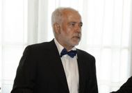 N��ez se dedicar� tras su jubilaci�n a la m�sica y a la poes�a en O Cebreiro, su tierra natal. 