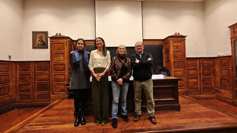 Micaela Moya Cedrola gana el Premio de Investigacin Literaria ngel Gonzlez