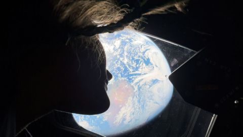 Vista de la Tierra desde el Artemis II.