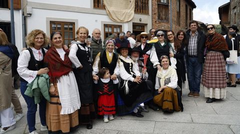 Raigame volveu ateigar de xente Vilanova dos Infantes.Un dos grupos participantes na romar�a.
