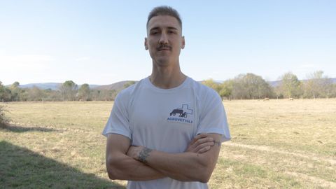 Antonio Lorenzo abri� su propia consulta veterinaria en Ver�n