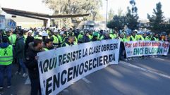 Concentraci�n de trabajadores de Ence frente a la factor�a de Pontevedra este lunes