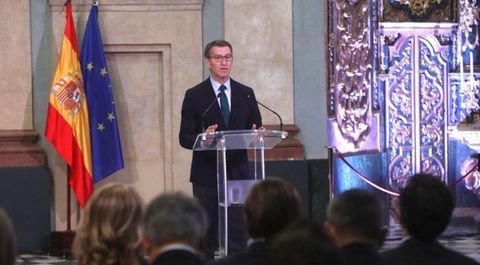 El l�der del PP, Alberto N��ez Feijoo, en la presentaci�n de su plan de calidad institucional en C�diz