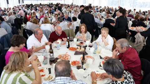 COMIDA DE LOS MAYORES EN PORTO DO SON 2025