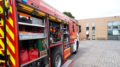 Un cami�n de los bomberos en el parque de A Grela