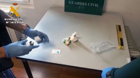 Control de la Guardia Civil en�Salas