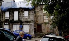 La pol�mica se centra en los trabajos de rehabilitaci�n de una emblem�tica casa de la Calle Ord��ez, de la que es copropietario. 