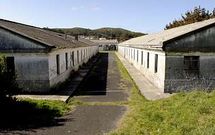 Algunos inmuebles del antiguo campamento de tiro de Covas ser�n aprovechados para el c�mping