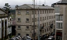 Los periodistas de VTelevisi�n de Lugo no pudieron acceder ayer a la comisar�a.