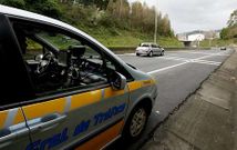Imagen de archivo de un control de velocidad de la Policía Local en las curvas del Acceso Norte. 