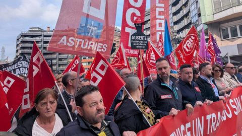 Manifestaci�n contra la siniestralidad laboral en Oviedo