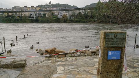 Termas de A Chavasqueira bajo el agua