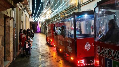 Los nios de Celanova esperaron a los Reyes Magos.