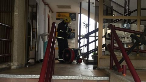 Un bombero de Ribeira que particip� en el operativo de extinci�n