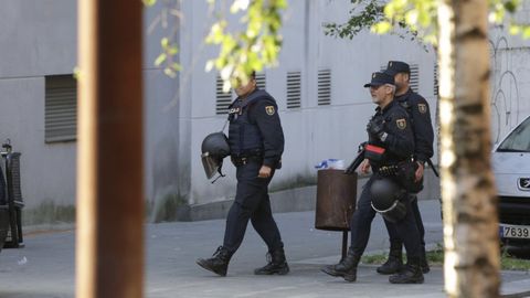 Amplio despliegue policial en la zona de Orillamar, en A Corua, por una operacin contra el narcotrfico.