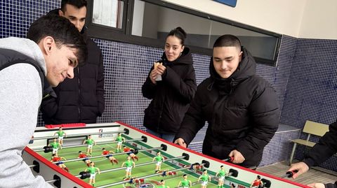 El IES de Arz�a introdujo este curso el futbol�n en sus recreos activos.