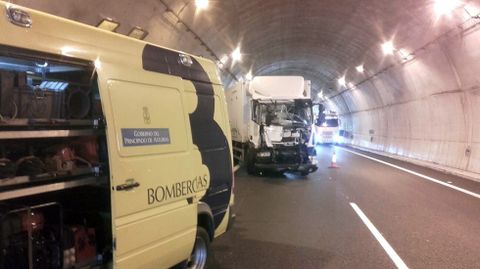 Accidente en la A-8 en Vald�s