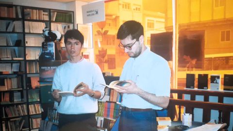 Imaxe da presentación do poemario, no 1997