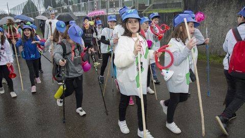 Presentaci�n de la Mikaeli�a y del bus de la Mikaela en Bu�o