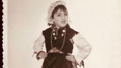 La actriz Rossy de Palma vestida de asturiana