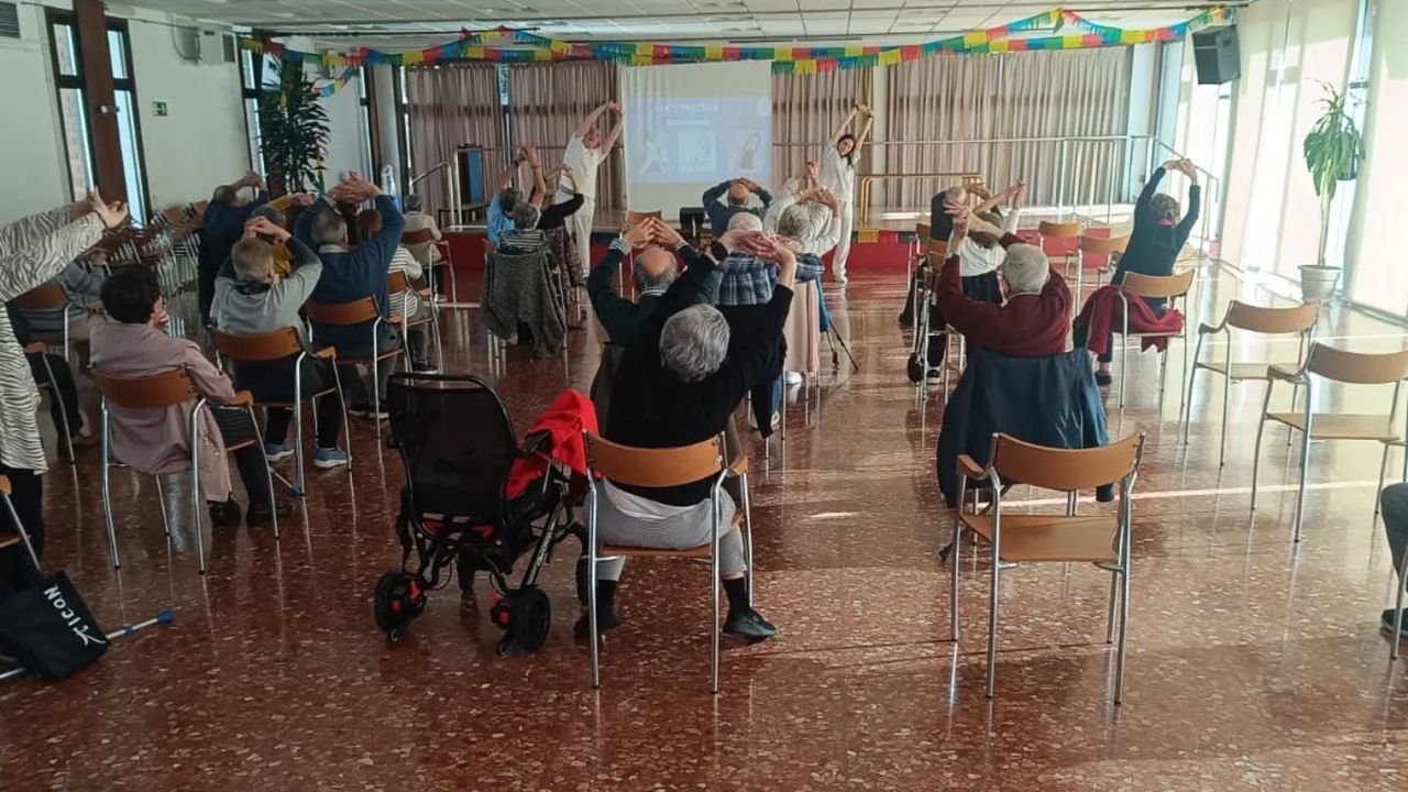 Terapias grupales «online» que mejoran la vida de 200 pacientes de párkinson